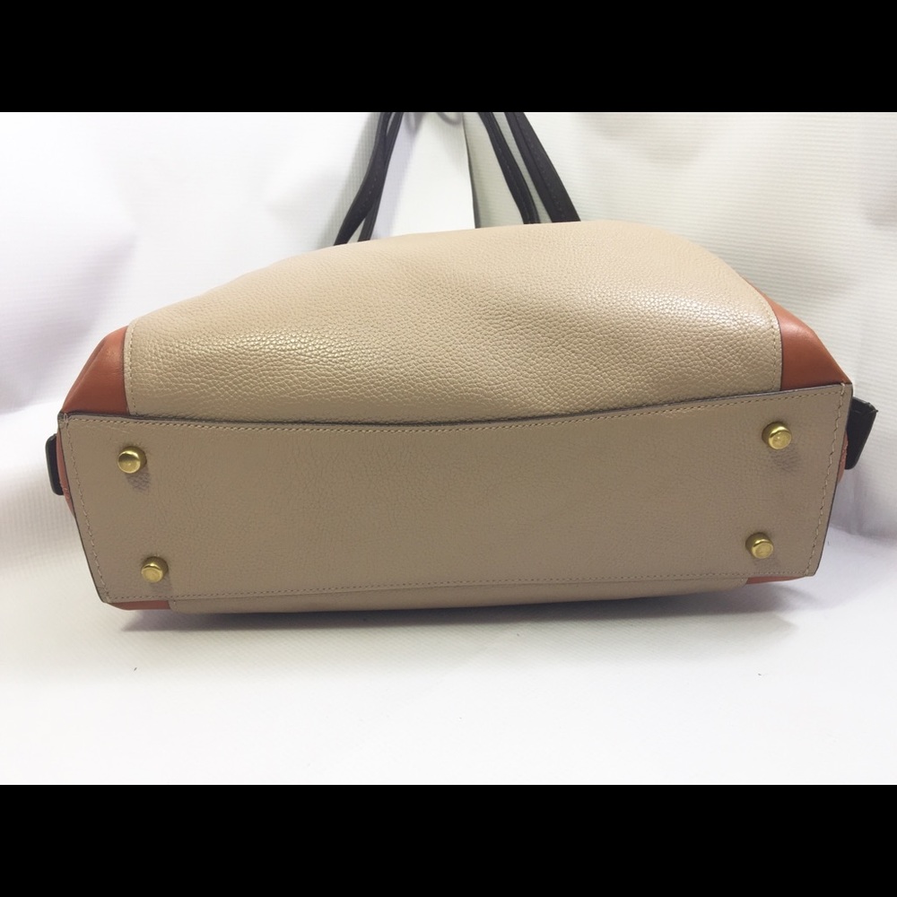Coach Beige and Rust Shoulder Bag - Picture 3 of 9